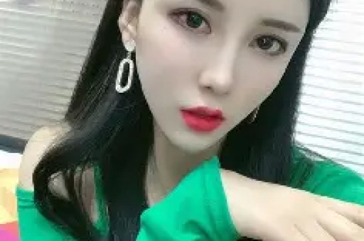 1天曝3大瓜!顶流女星签协议、约会激吻、知三当三各个炸裂 1天曝3大瓜!顶流女星签协议、约会激吻、知三当三各个炸裂